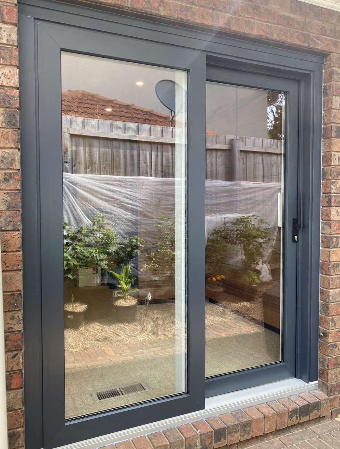 High quality double glazed windows with noise reduction